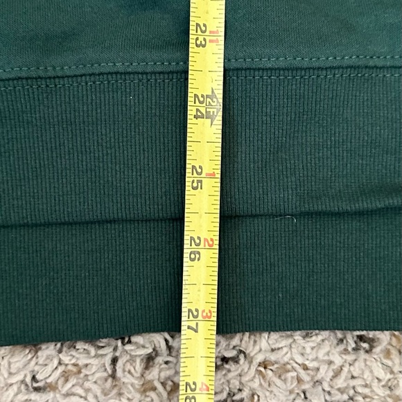 ⭐️ Peanuts Snoopy Cheers Sweatshirt, NWT, size L - Picture 5 of 5